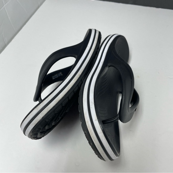 CROCS  Flip Flops‎ Mens 9 Womens 11 Black/White Bayaband Logo ligheweight comfy - Picture 9 of 9
